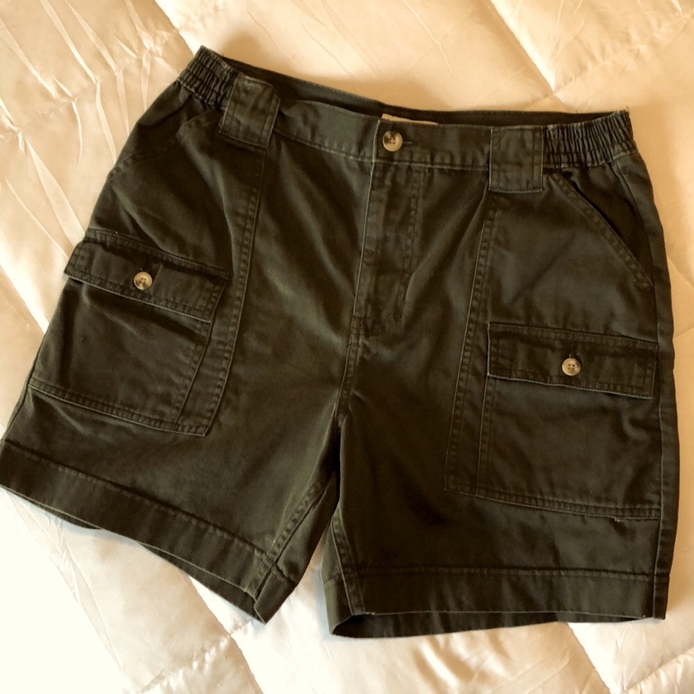 Hunter Green Six Pocket Men’s Covington Shorts ~Size 32